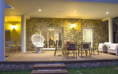 Villa de Lujo con Jardines y Piscina — 写真 5
