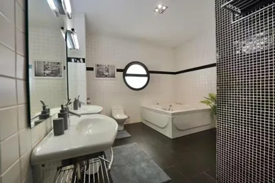 Villa de lujo de 4 dormitorios, piscina y barbacoa — foto 3