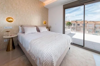 Villa de Sol in Los Alcázares with 4 bedrooms, private swimming pool, sauna and unheated jacuzzi — Foto 7