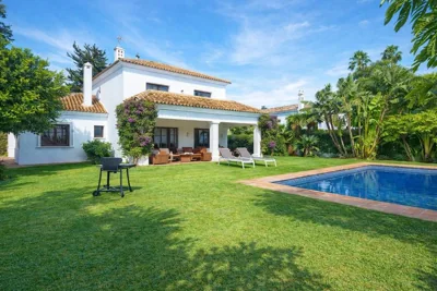 VILLA DEL MAR- Private swimming pool next to the beach — foto 4