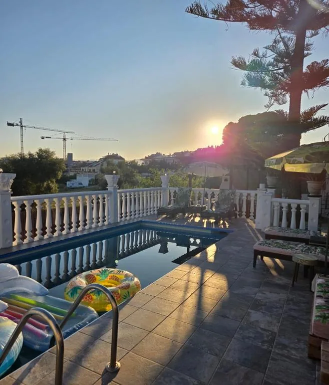 Villa Don Giovanni Fuengirola, Piscina Privada y vistas al mar y a la Montaña