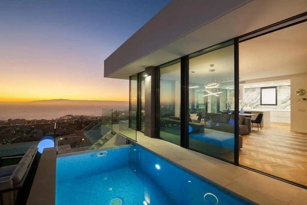 Villa mit 3 Schlafzimmern — Villa E with priv, heated pool, ocean view THE VIEW TENERIFE
