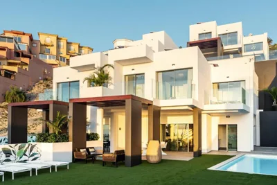 Villa Eden - Seaviews, Large Terrace & Private Heated Pool — Foto 2