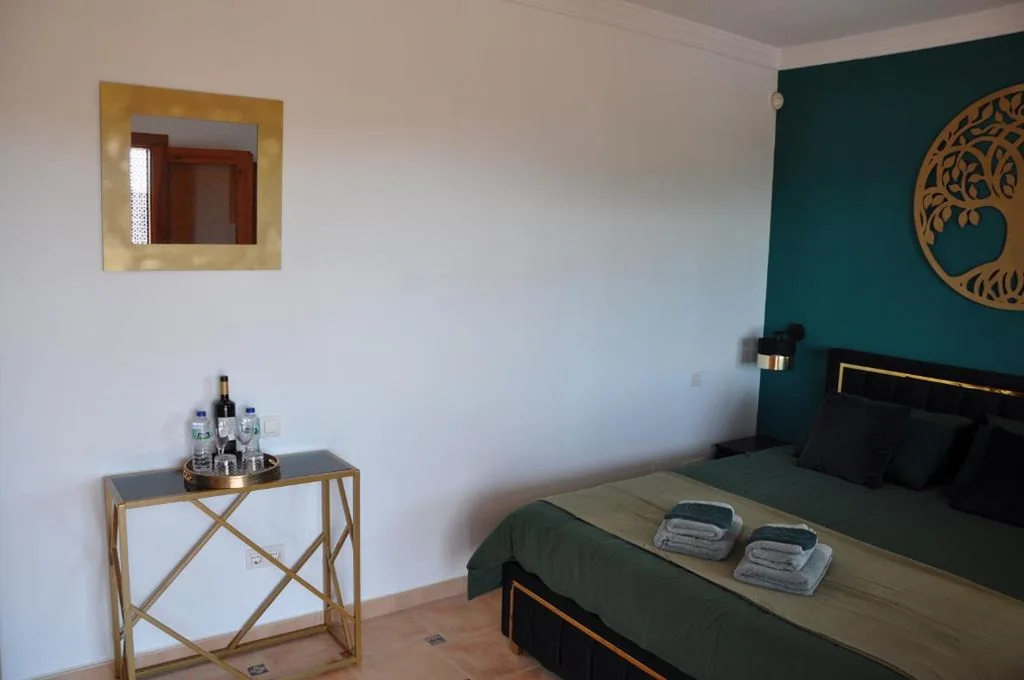 Deluxe-Doppelzimmer mit Balkon und Meerblick — Villa El Dorado B&B and Wellness - Adults Only