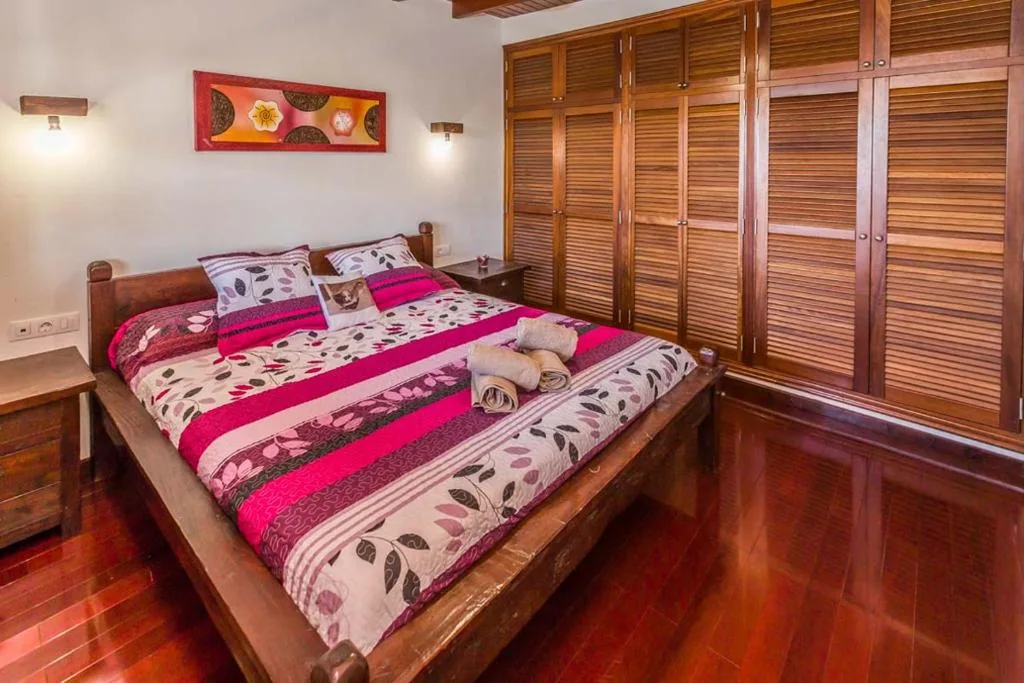 Villa con piscina privada — Villa el Faro