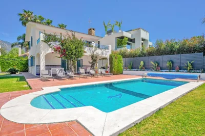Villa Elena - Casablanca Marbella by Finest Rentals — photo 4