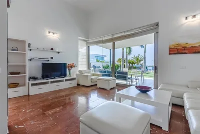 Villa Eleonora, Luxury Villa with Heated Pool Ocean View in Adeje, Tenerife — foto 5