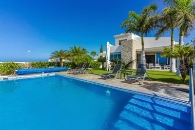 Villa Eleonora, Luxury Villa with Heated Pool Ocean View in Adeje, Tenerife — foto 10