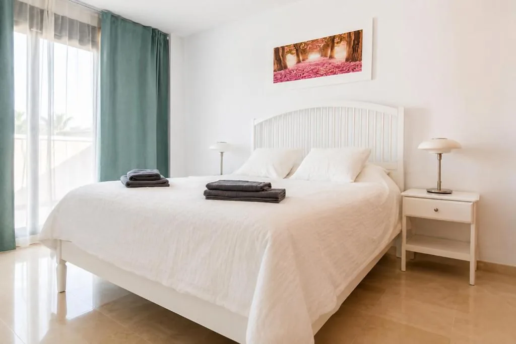 Villa en Playamar - Piscina, Barbacoa y Parking