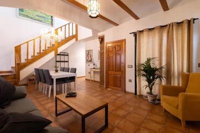 Villa en Valencia, piscina privada y metro 500m — foto 5