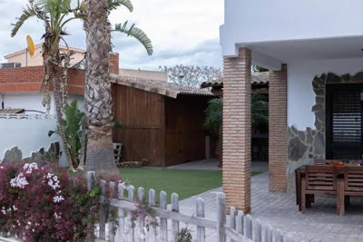 Villa en Valencia, piscina privada y metro 500m — foto 7