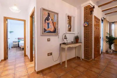 Villa en Valencia, piscina privada y metro 500m — foto 12