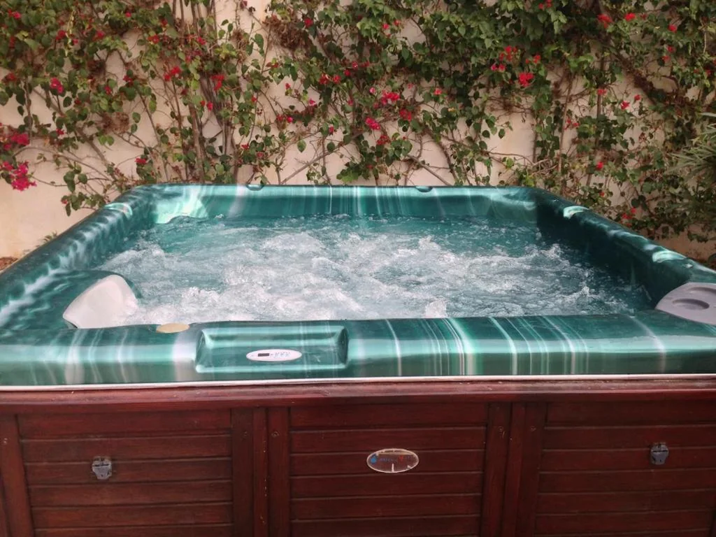 Villa con piscina privada — Villa Ensueño with private pool and large garden
