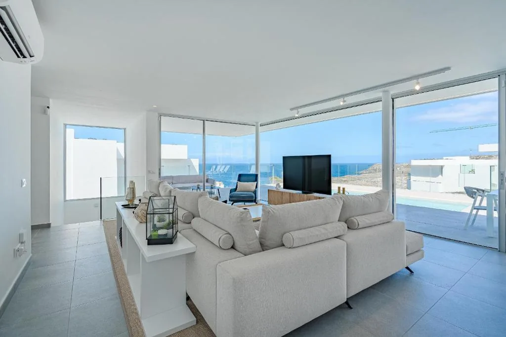 Three-Bedroom Villa — Villa Estándar 1 - Casangular by Upper