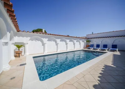 Villa et studio avec piscine - WeHostYou — foto 4