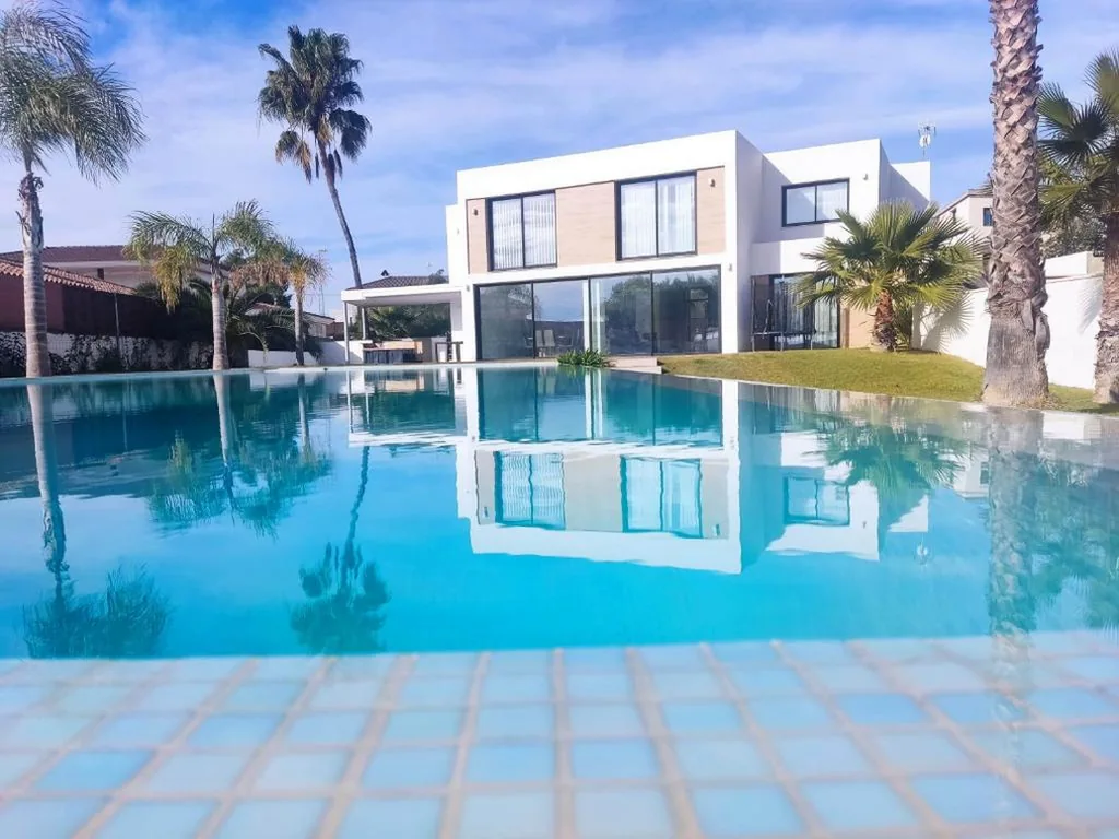 Villa Deluxe — VILLA EULALIA