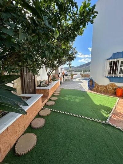 Villa FAMARA CASA EN MALAGA CERCA DE PLAYA Y AEROPUERTO HASTA 10 PERSONAS CON PISCINA PRIVADA — Foto 4