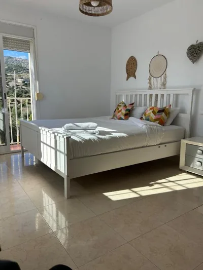 Villa FAMARA CASA EN MALAGA CERCA DE PLAYA Y AEROPUERTO HASTA 10 PERSONAS CON PISCINA PRIVADA — Foto 8
