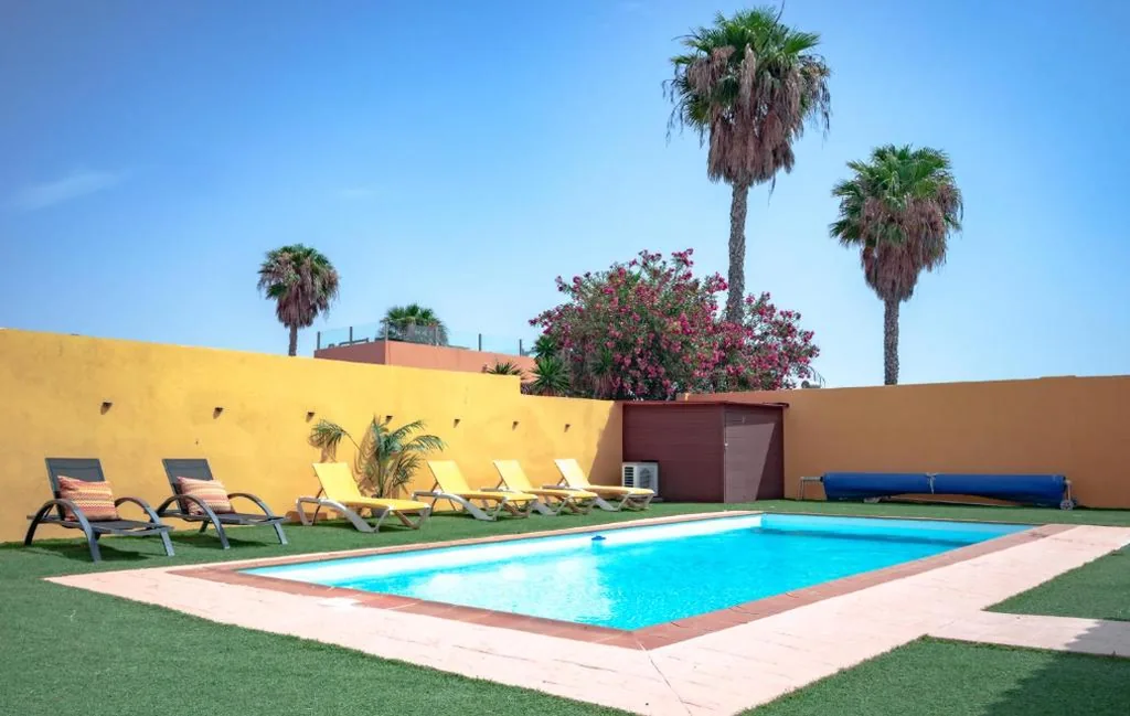 Villa Family Heated Pool