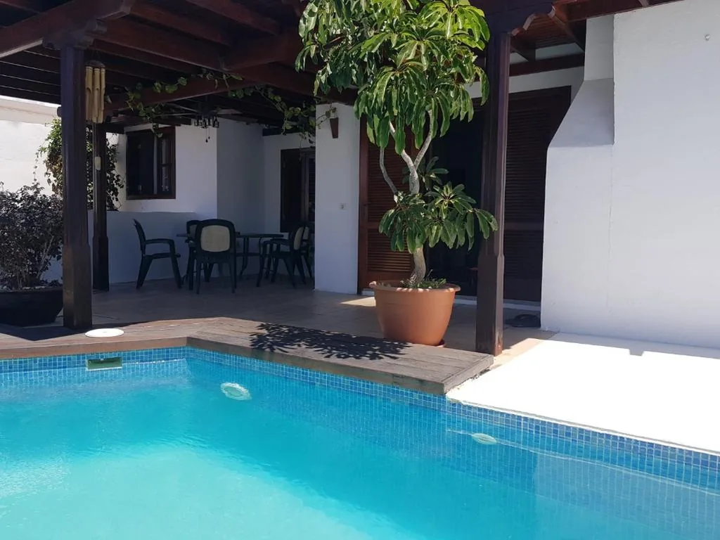Villa con piscina privada — VILLA FENIX