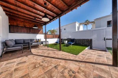Villa Flaminia - Jacuzzi and Foosball - Just 400m from the Beach By Lanzarote Vacation Homes — foto 5