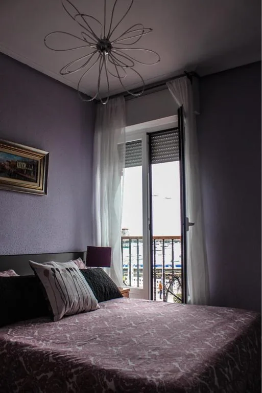 Habitación Doble con baño compartido — Villa Floren Castro Urdiales