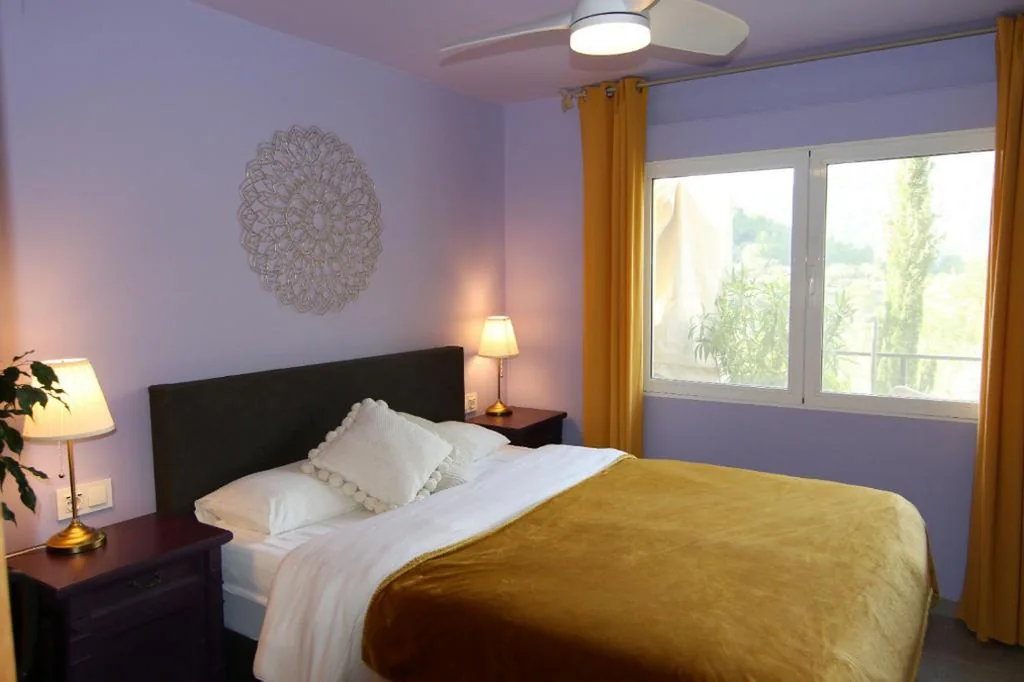 Suite con terraza — Villa Foia Vella - adults only
