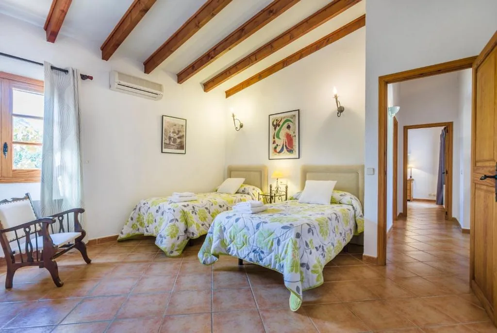Villa Fullos by Sealand Villas