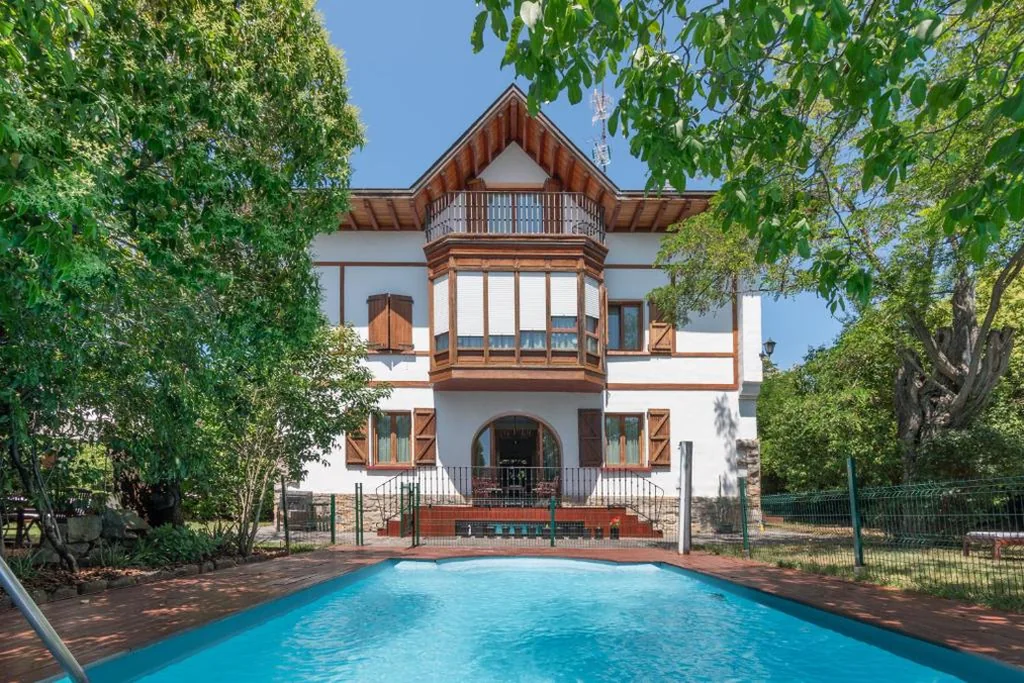 别墅 — Villa Ganbara, 5 minutos de Pamplona