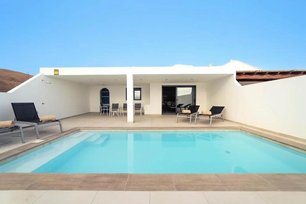 Villa — Villa Garoé
