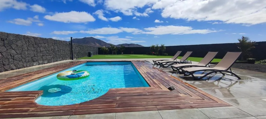 Villa mit 3 Schlafzimmern — Villa Geneva - Relax y diversión