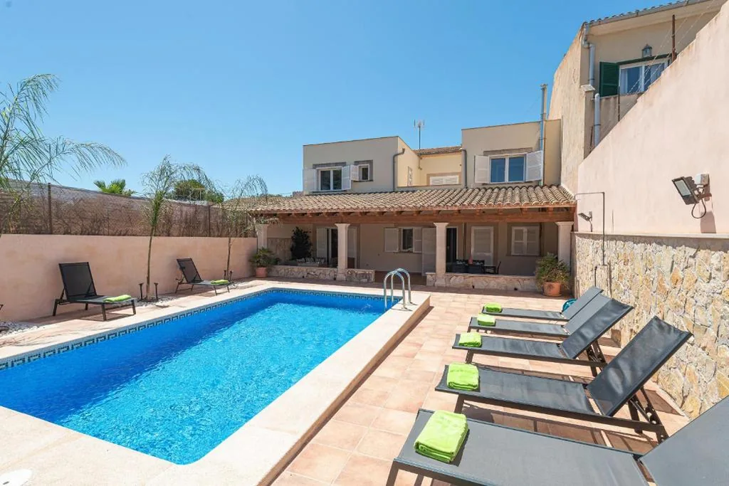 Villa con 4 camere da letto — Villa Gloria