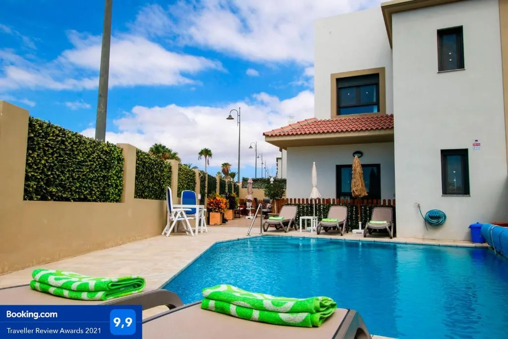 Villa con piscina privada — Villa Golf y Mar