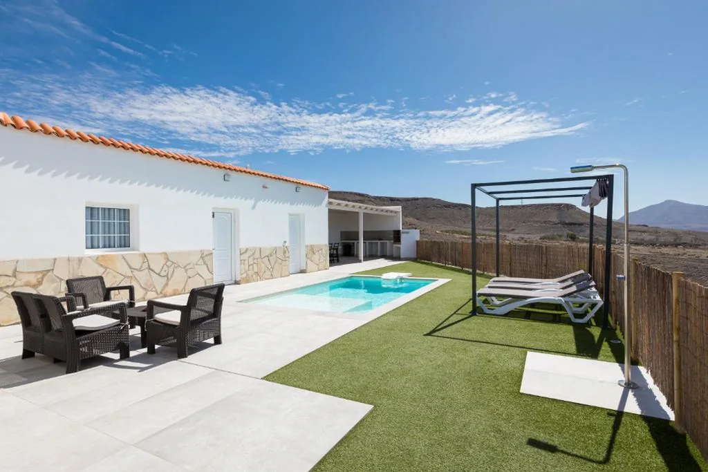 Villa — Villa Gregorio