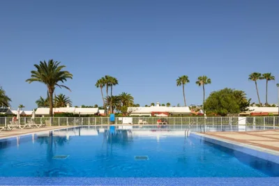 Villa Guerrero - Terraza y acceso a piscina común — foto 4