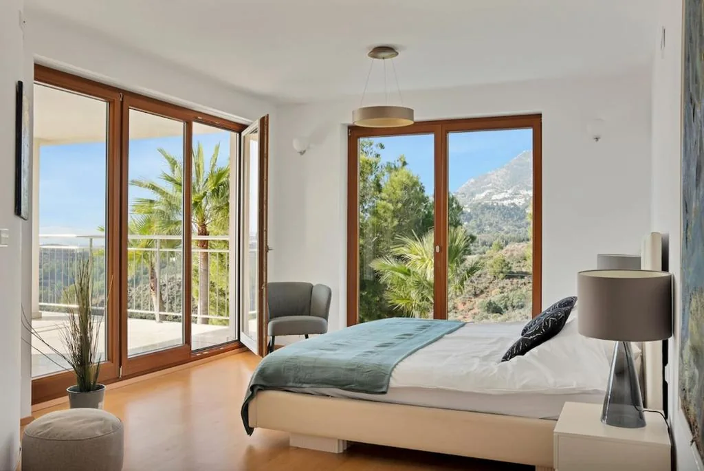 Villa -Heated pool -Amazing view -Ideal for groups