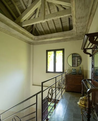 Villa histórica con jardín y piscina cerca del centro — photo 7