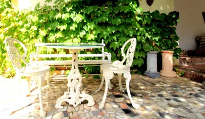 Villa histórica con jardín y piscina cerca del centro — photo 11