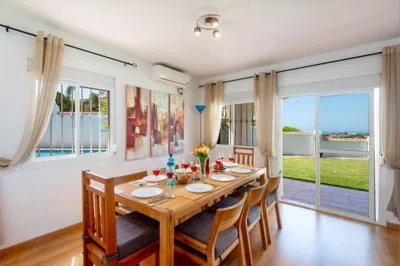 Villa Holivista Elegant 4-Bedroom Spanish Villa in Estepona — foto 5