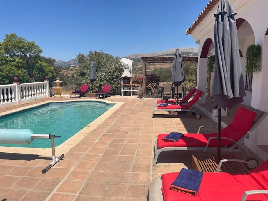 Villa com 3 quartos — Villa in Alcaucin