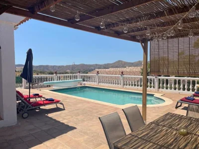 Villa in Alcaucin — foto 4