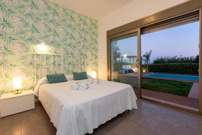 Villa in Ibiza Town Sleeps 12 — foto 2