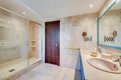 Villa in Marbella with golf views — foto 3