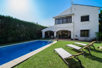 Villa in Marbella with golf views — foto 12