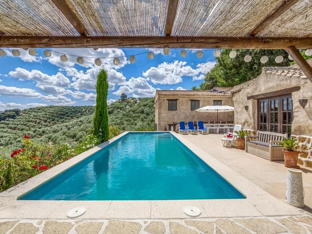Villa met 6 slaapkamers — Villa in Montefrio near Iznajar Lake