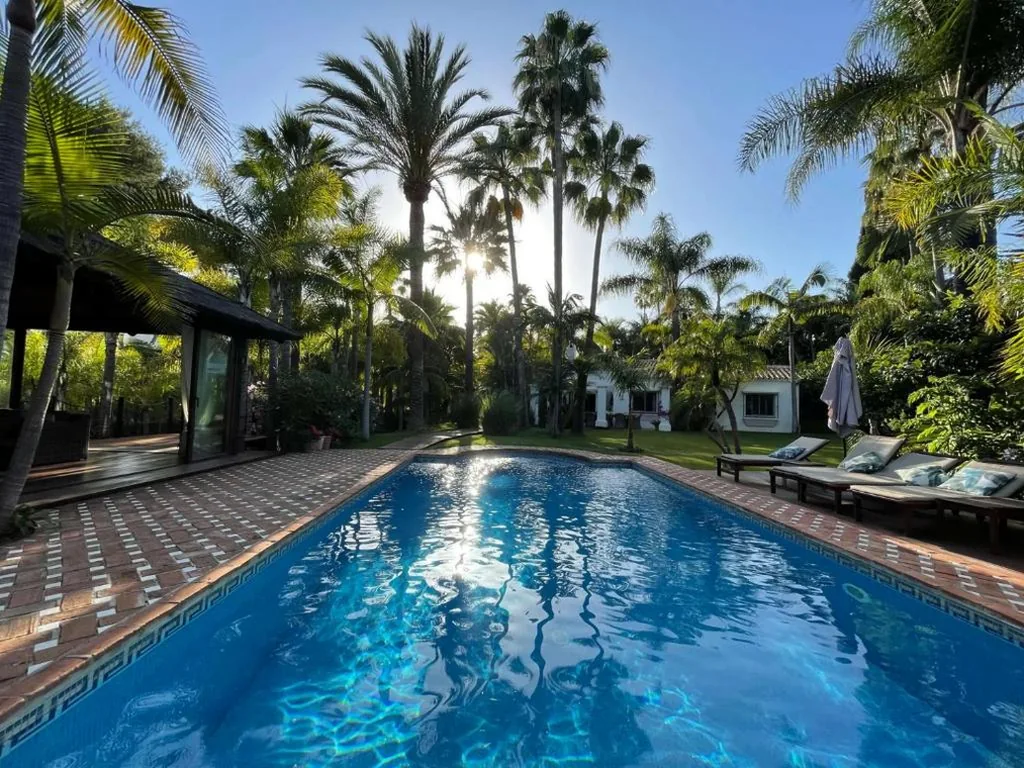 Moradia com 3 quartos — Villa in palm tree plantation, near the beach.