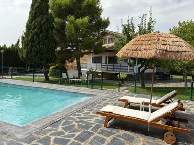 Villa Independiente con Bodega y Barbacoa - perfecto familia y grupos — foto 3