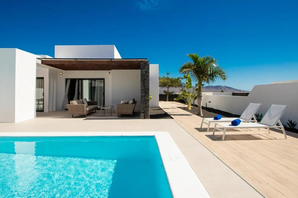 Villa Iris by Villalia