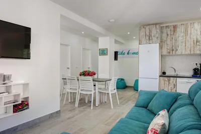 Villa Isabel By Seric, 15' walking to the beach — foto 10