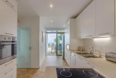 Villa Isabella, Luxury Villa with Heated Pool Ocean View in Adeje, Tenerife — foto 11
